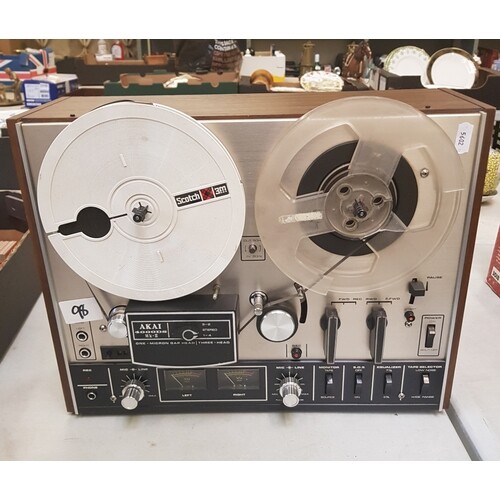 An Akai 400DS Mk2 reel to reel player: Fully tested and work...
