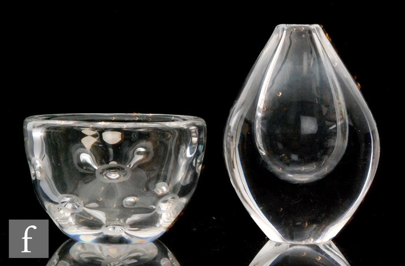 An Orrefors post war glass bowl by Ingeborg Lundin, of high ...