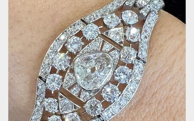Art Deco Platinum 15.00 Ct. Diamond Bracelet