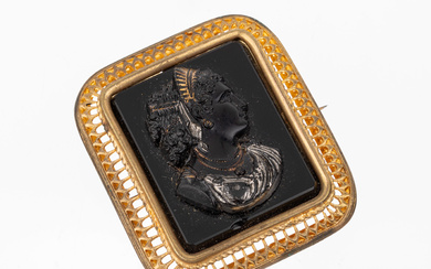 Brooch with cameo , metal gilt, Vienna 1850s, rectangular, central...