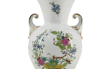 Herend Porcelain "Indian Basket" 8" Urn Shaped Vase