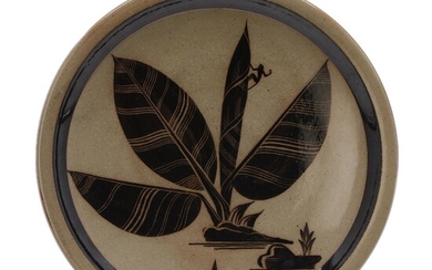SOLD. Nils Thorsson: A stoneware dish decorated with jungle motifs in dark brown glaze and transparent glaze. Diam. 34.5 cm. – Bruun Rasmussen Auctioneers of Fine Art