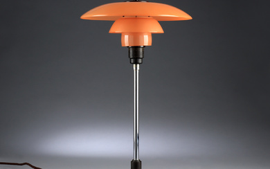 Poul Henningsen. 3 1/2 - 2 1/2 Table lamp