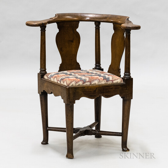 Queen Anne Mahogany Round-about Chair