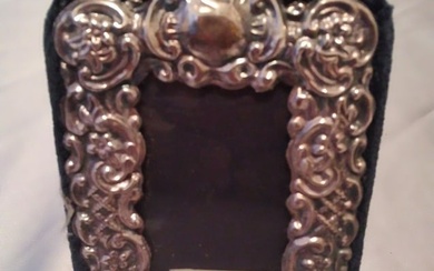 Small picture frame
