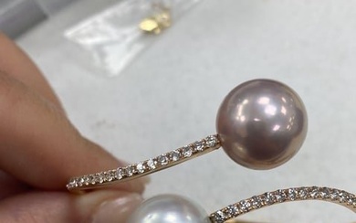 South Sea Pearl Diamond Bypass Bangle Bracelet 1.03 Carats 18K Rose Gold