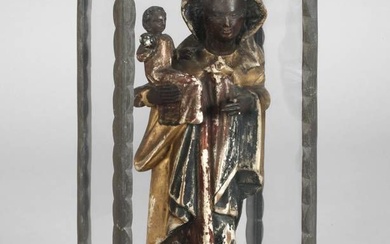 Vierge noire 19e siècle, bois sculpté, fond de craie, coloré et partiellement bronzé à l'or,...