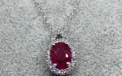 10 kt. White gold - Necklace with pendant - 1.15 ct Ruby - Diamond