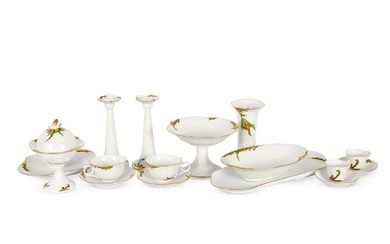 17-piece porcelain set, Meissen, Holly decor