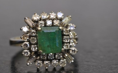 18 kt. White gold - Ring - 1.10 ct Emerald - Diamonds