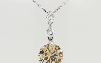 2.08ctw Natural Fancy Color Diamond and White Diamonds- IGI Report - Platinum - Necklace with pendant Diamonds