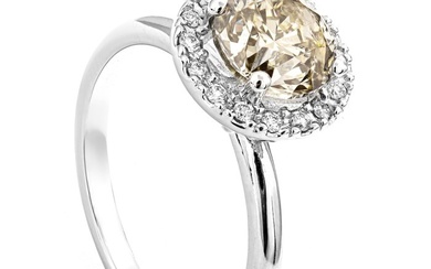 2.17 tcw Diamond Ring - 14 kt. White gold - Ring - 2.04 ct Diamond - 0.13 ct Diamonds - No Reserve Price