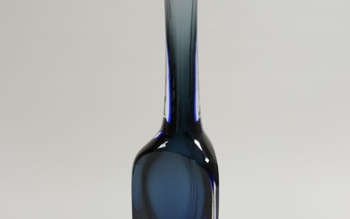 Seguso Vetri d'Arte - Vase with triangular base - Submerged glass