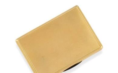 A 18K yellow gold box, with box