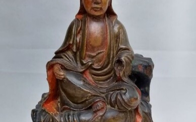 A Chinese carved wood figure of Guanyin-Sandalwood (polychrom painted)and gilding - Wood - Qing dynasty - China - Qing Dynasty (1644-1911)