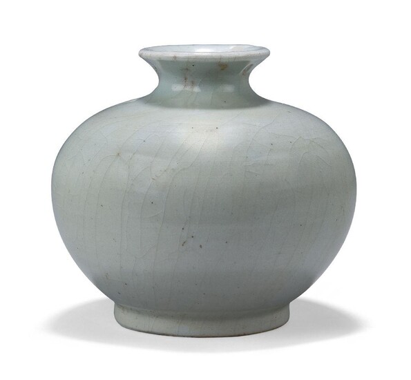 A Chinese porcelain monochrome globular jar, late Qing dynasty, covered in a greyish-white glaze, 8.5cm high