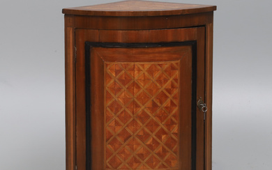 A FRENCH MAHOGANY WALNUT KINGWOOD AND BANDED BOWFRONTED ENCOIGNURE, 19TH CENTURY AND LATER.
