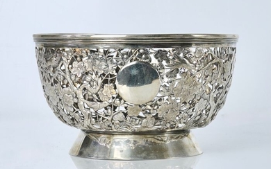 A Fine Openwork Silver Bowl with Mark (1) - Silver - China - Late 19th century
