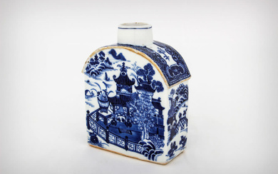 A Fine Qing Dynasty Blue and White Porcelain Tea Caddy,...