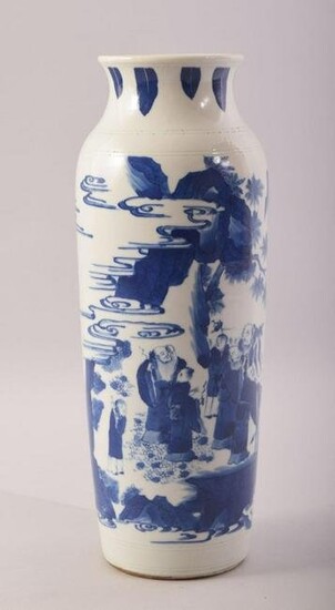 A GOOD CHINESE BLUE AND WHITE PORCELAIN IMMORTAL VASE