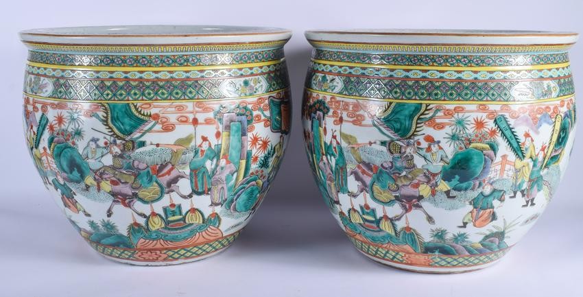 A GOOD PAIR OF 19TH CENTURY CHINESE FAMILLE VERTE FISH