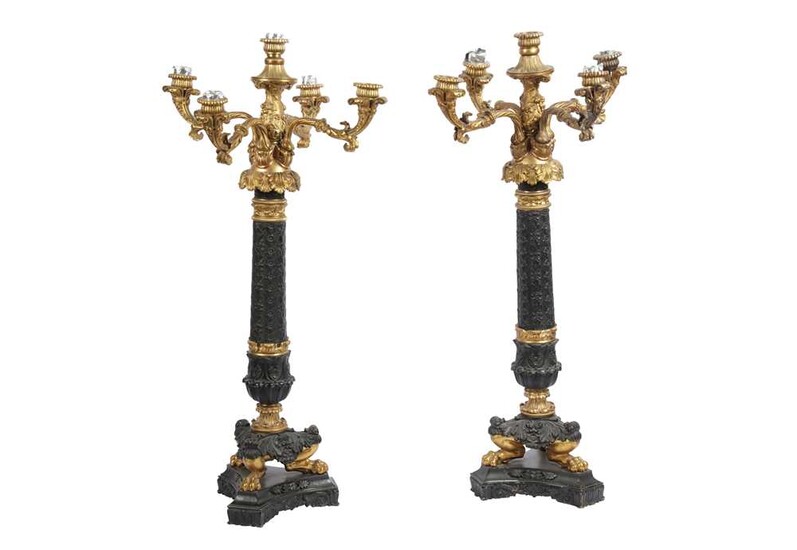 A PAIR OF PATINATED BRONZE AND GILT BRONZE FIVE LIGHT CANDELABRA, LATE 20TH/21ST CENTURY