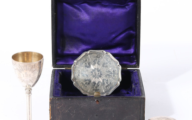 A VICTORIAN & LATER SILVER & PLATED TRAVELLING COMMUNION SET.
