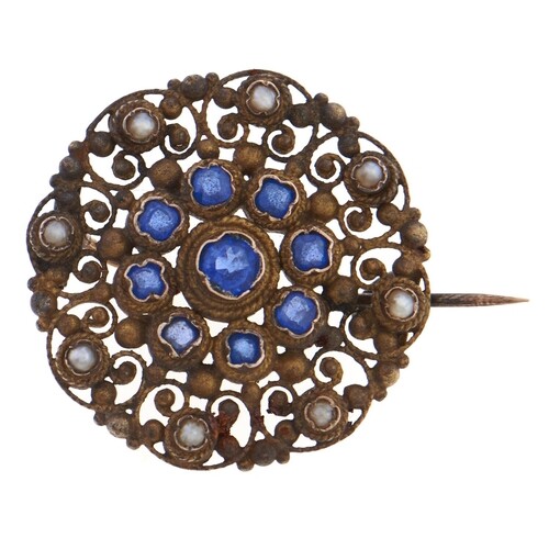 A seed pearl and blue paste openwork brooch, in gold, 3.4g
