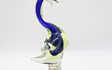 ARCHIMEDE SEGUSO. MURANO GLASS SCULPTURE, SOMMERSO DUCK IN YELLOW-BLUE, ITALY AROUND 1960S.