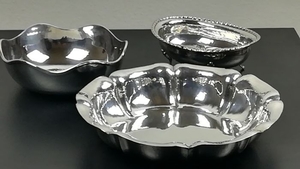 Centerpiece, bowl, sugar bowl and teaspoon (3) - .800 silver - Italy - Second half 20th century