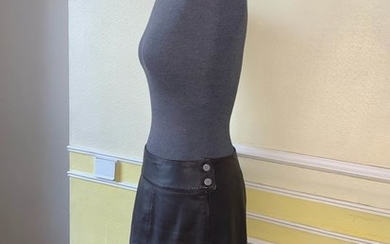 Chanel - Skirt - Size: EU 42 (IT 46 - ES/FR 42 - DE/NL 40)