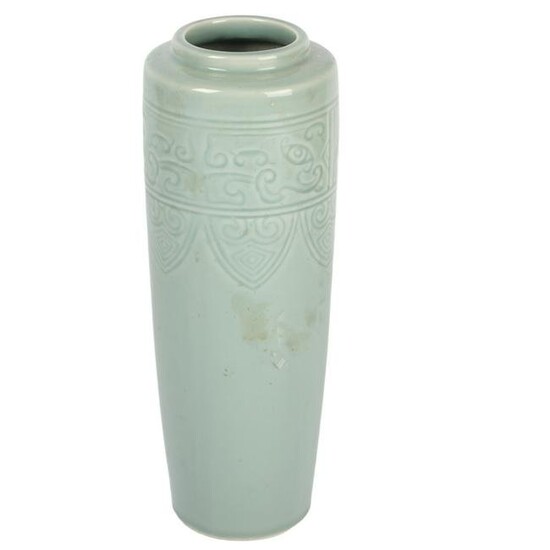 Chinese archaistic celadon high shoulder jar form