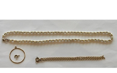 Collection of 9ct Gold Items, inc a chain, Gold & Pearl Neck...