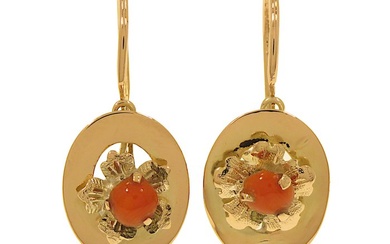 Earrings - 14 kt. Yellow gold Coral