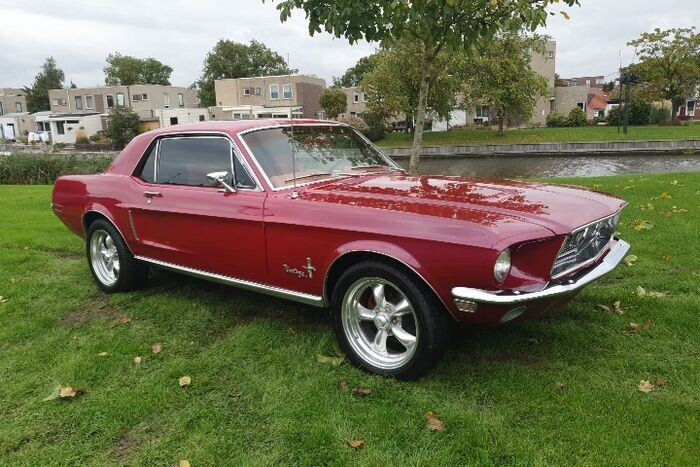 Ford - Mustang Hardtop Coupe V8 - 1968