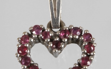 Heart pendant with rubies