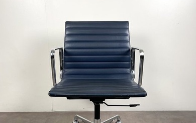 ICF - Charles Eames, Ray Eames - Office chair - Aluminum Group EA 117 - Aluminium, Leather