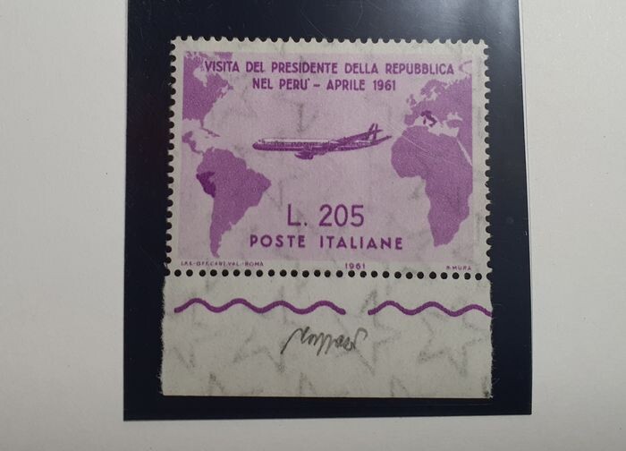 Italy 1961 - 205 Lire “Gronchi Rosa”