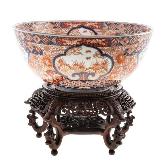 Japanese Imari Porcelain Bowl