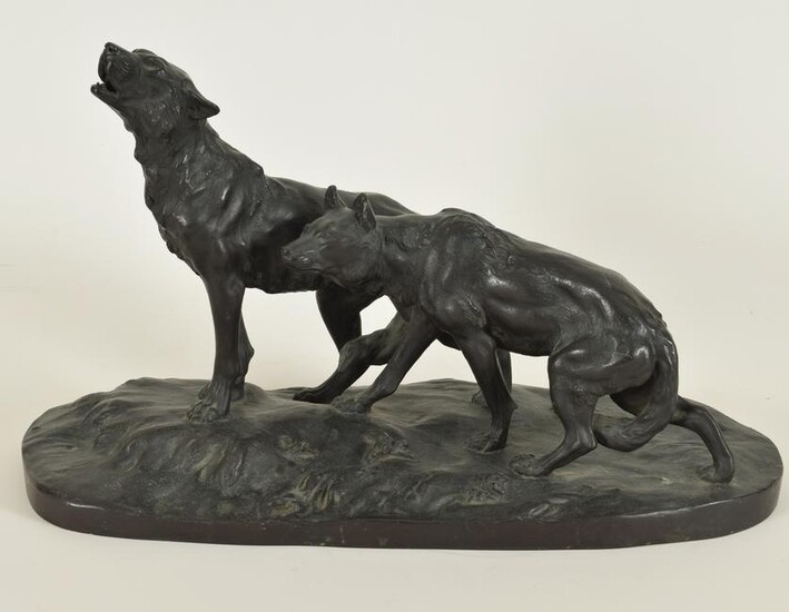 Japanese Meiji period bronze sculpture of wolves. High