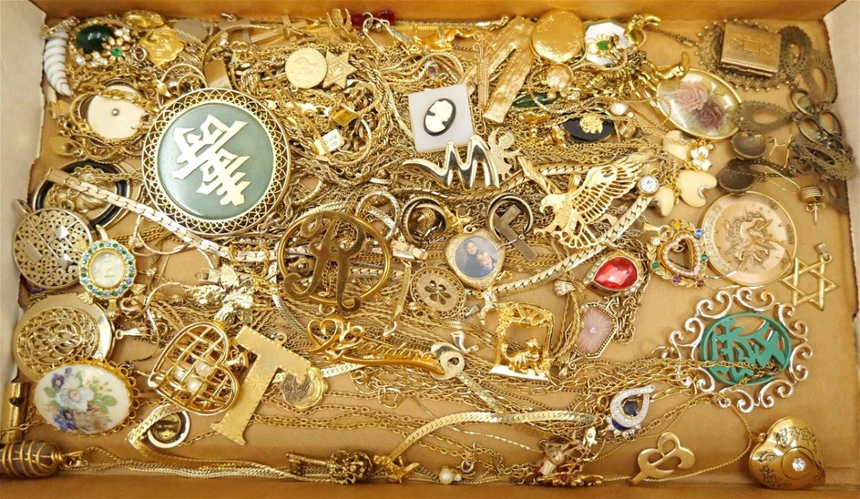 Lot of Gold Tone Jewelry