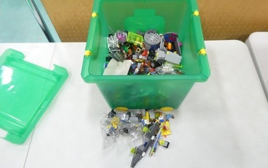 Lot of Legos incl Lego Mini Figs, Bricks, Etc
