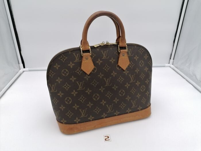 Louis Vuitton - Alma Clutch bag