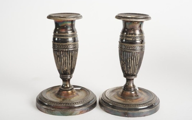 PAIR OF EARLY 20TH CENTURY LOUIS XVI MANNER CANDLESTICKS, H.13CM, LEONARD JOEL LOCAL DELIVERY SIZE: SMALL