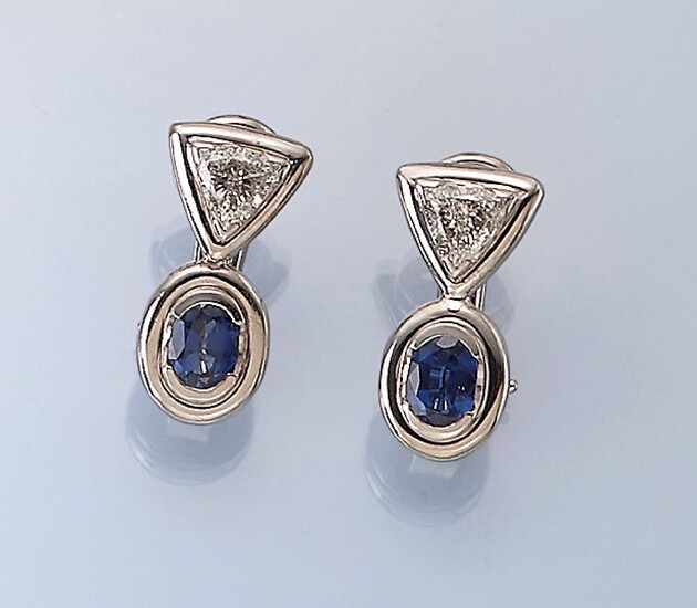 Pair of 18 kt gold earrings with...
