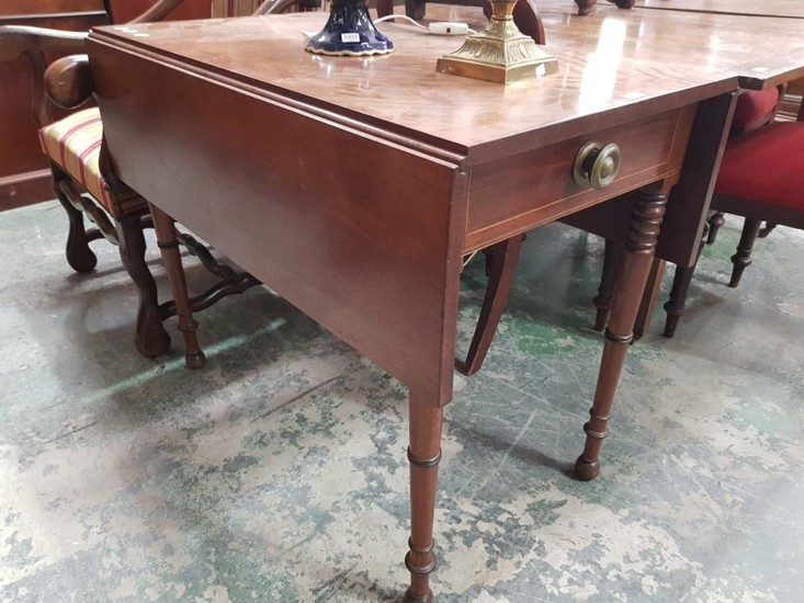 Regency Mahogany Pembroke Table, the frieze drawer with large brass handle & on turned legs