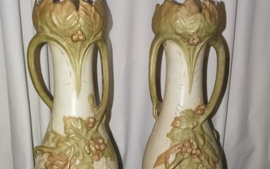 Royal Dux Porzellan-Manufaktur - niet bekend - Vase (2) - Amphora - Ceramic, Porcelain