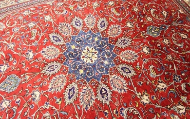 Sarough- Carpet - 420 cm - 310 cm