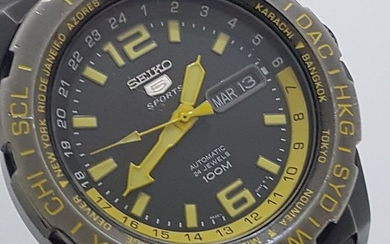 Seiko - World Timer - 4R36-04A0 - Men - 2011-present