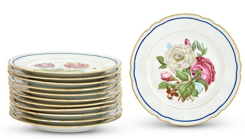 Set of Twelve Continental Porcelain Dessert Plates